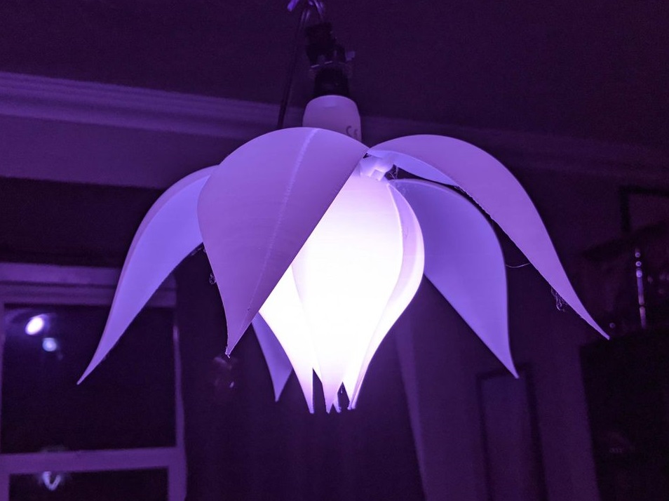 3D Printed Awesome Creation - Northern Lights LED Lamp 