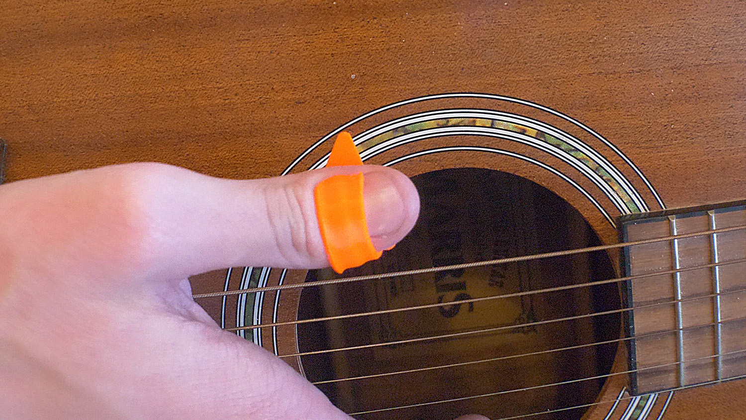 What Guitar Pick Should I Use? - Learn To Play Music Blog